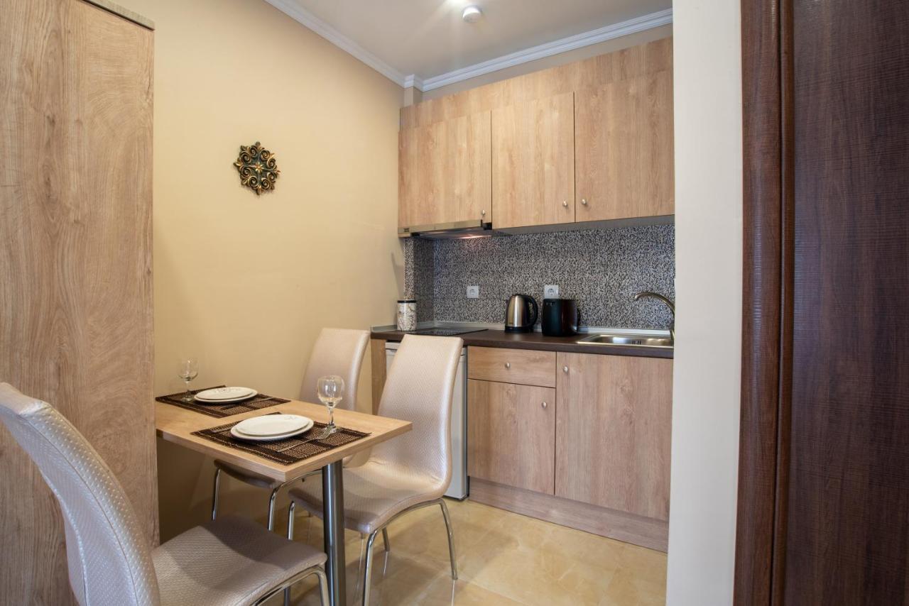 Valery Apartments Пефкохори Екстериор снимка