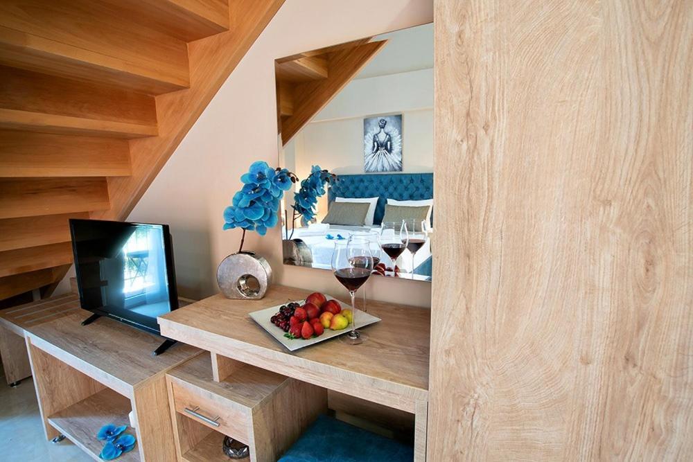 Valery Apartments Пефкохори Екстериор снимка